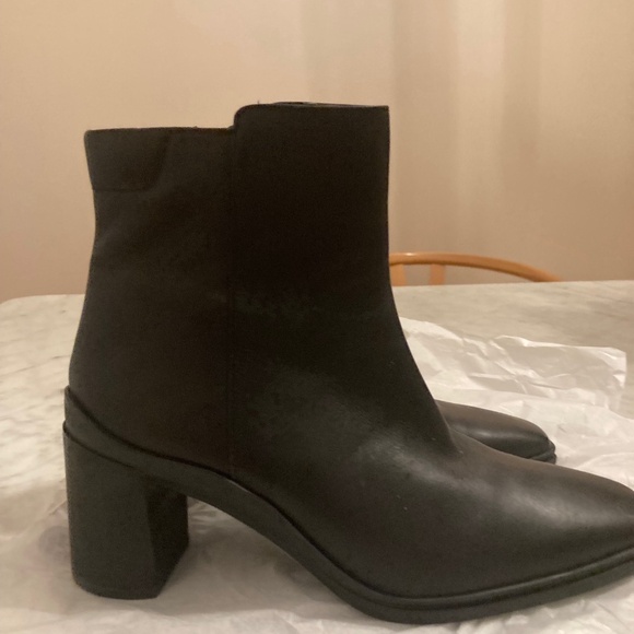 Naturalizer Avery Boots Size 9 - Picture 4 of 4